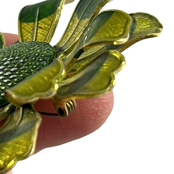 Vintage Green Two Tone Flower Brooch Germany Retro Mod Pin Nature Statement - Picture 7 of 8
